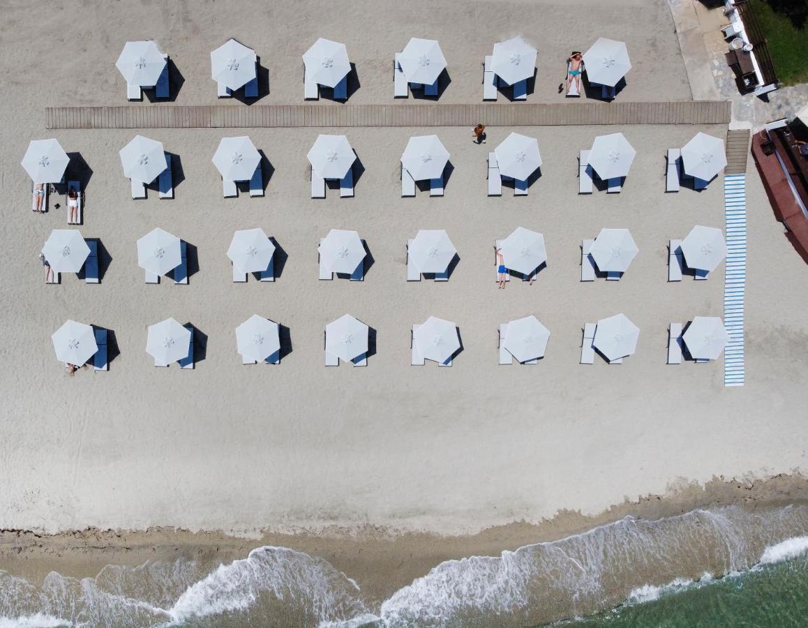 Hotel Golden Sun Nea Mesangala Exterior photo